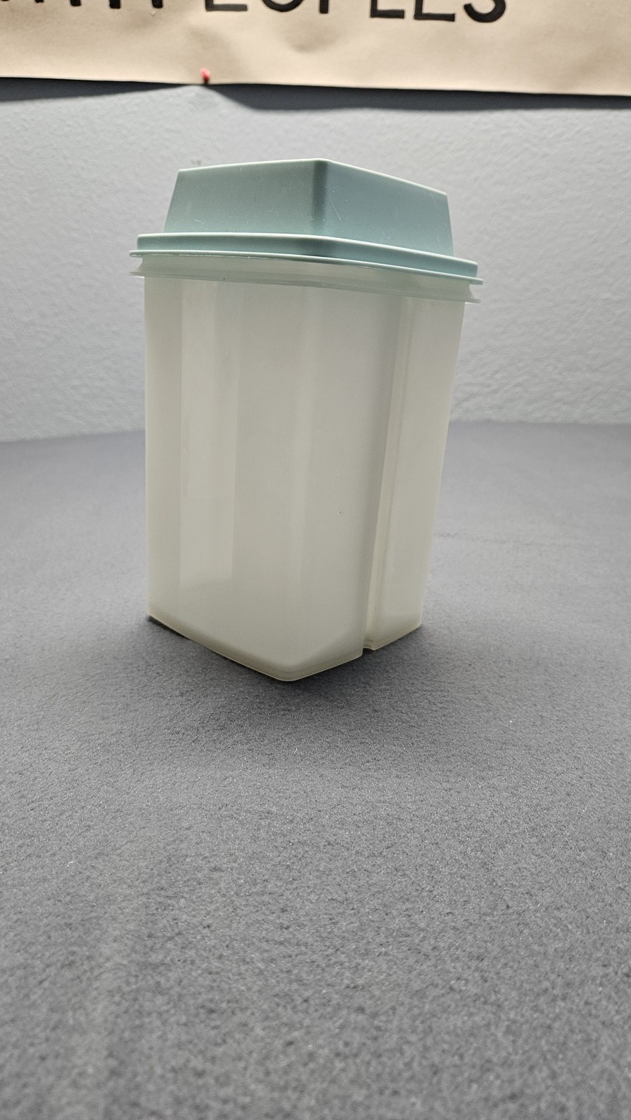 Vintage Tupperware Square-R-Round Container 1640-1 with Drainer Insert & Seal