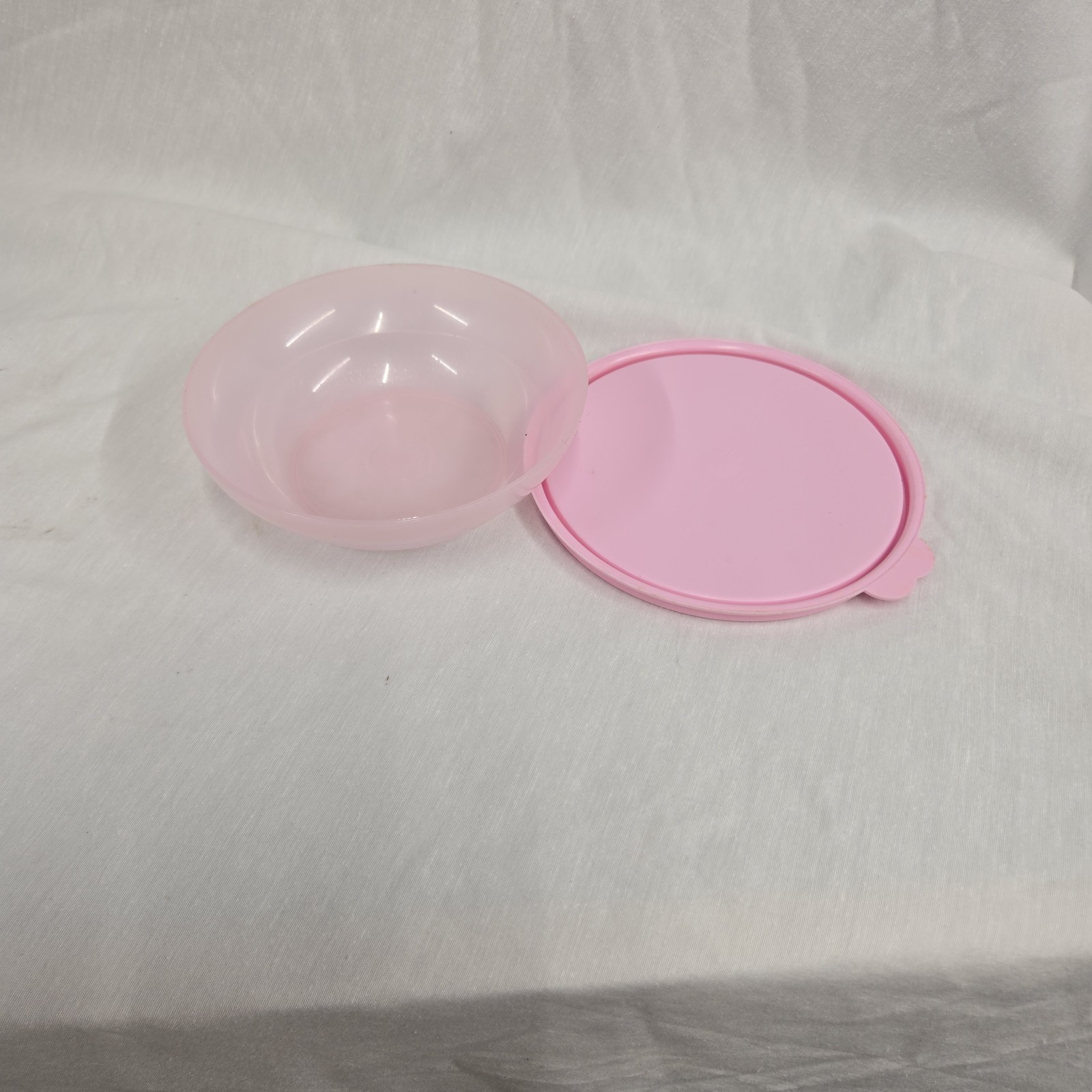 Tupperware Pink Round Plastic Bowl & Snap Lid Set, 7 oz (2-Piece)