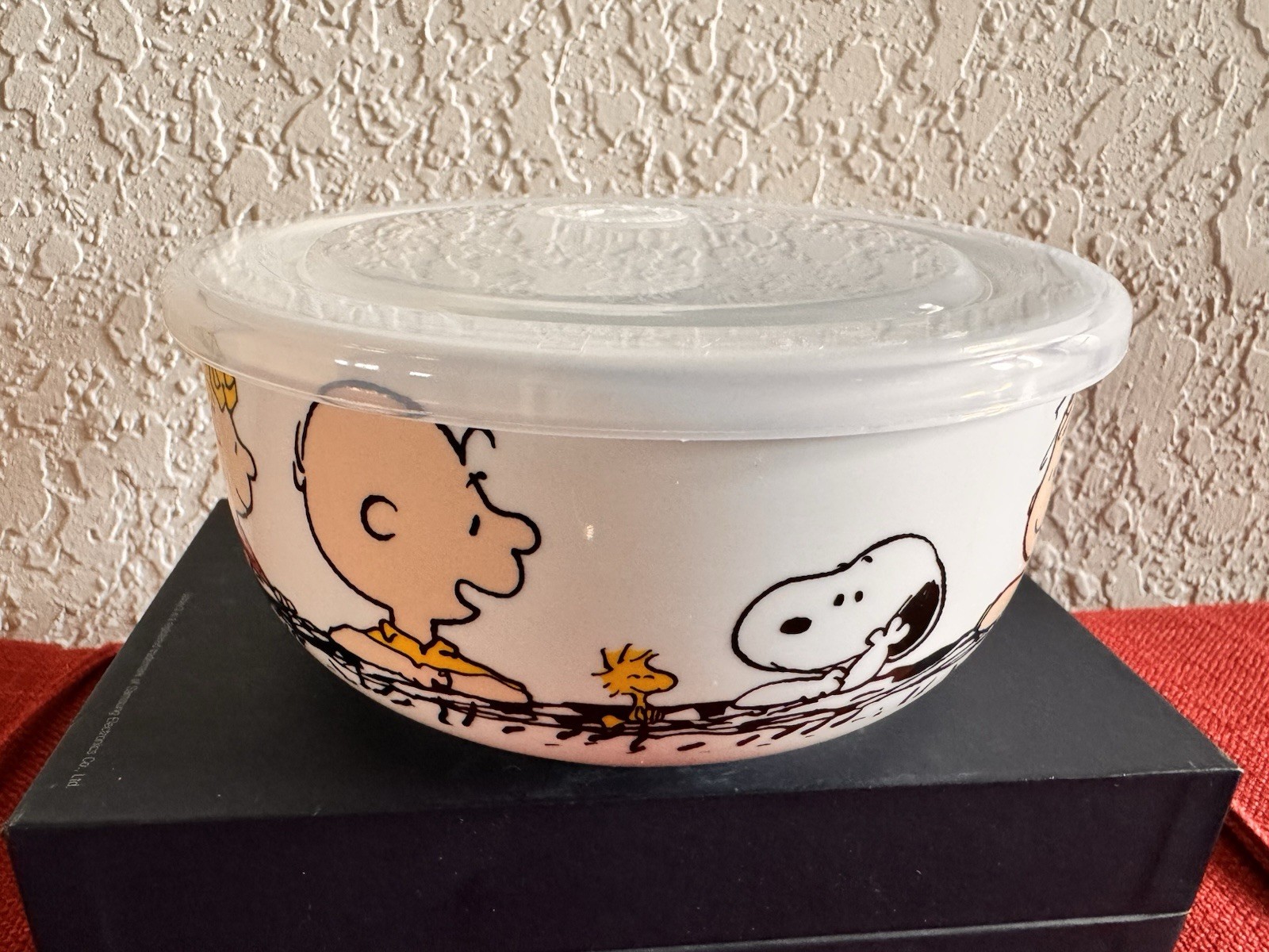 Peanuts Gang Ceramic Bowl With Vented Lid 5.5”