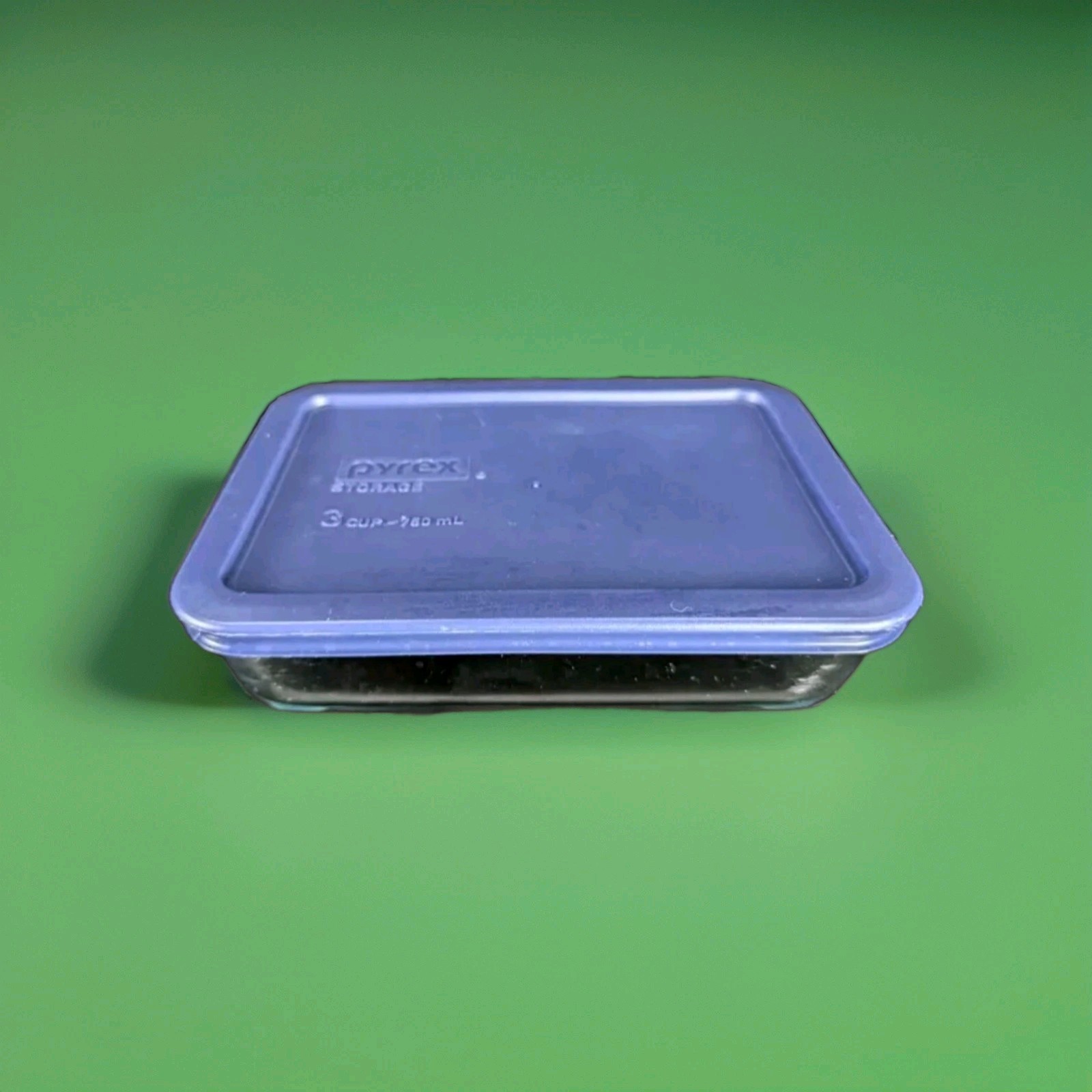 Pyrex 3-Cup Single Rectangular Food Storage Container with Bpa-Free Lid Non-Tox
