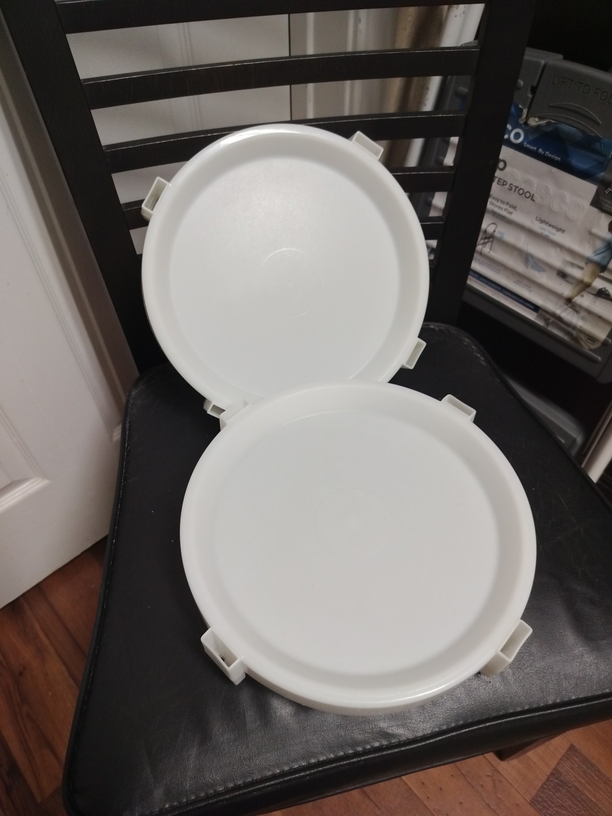 Vintage Tupperware Divide-A-Rack White Stackable Pie Cake Inserts Set of 2