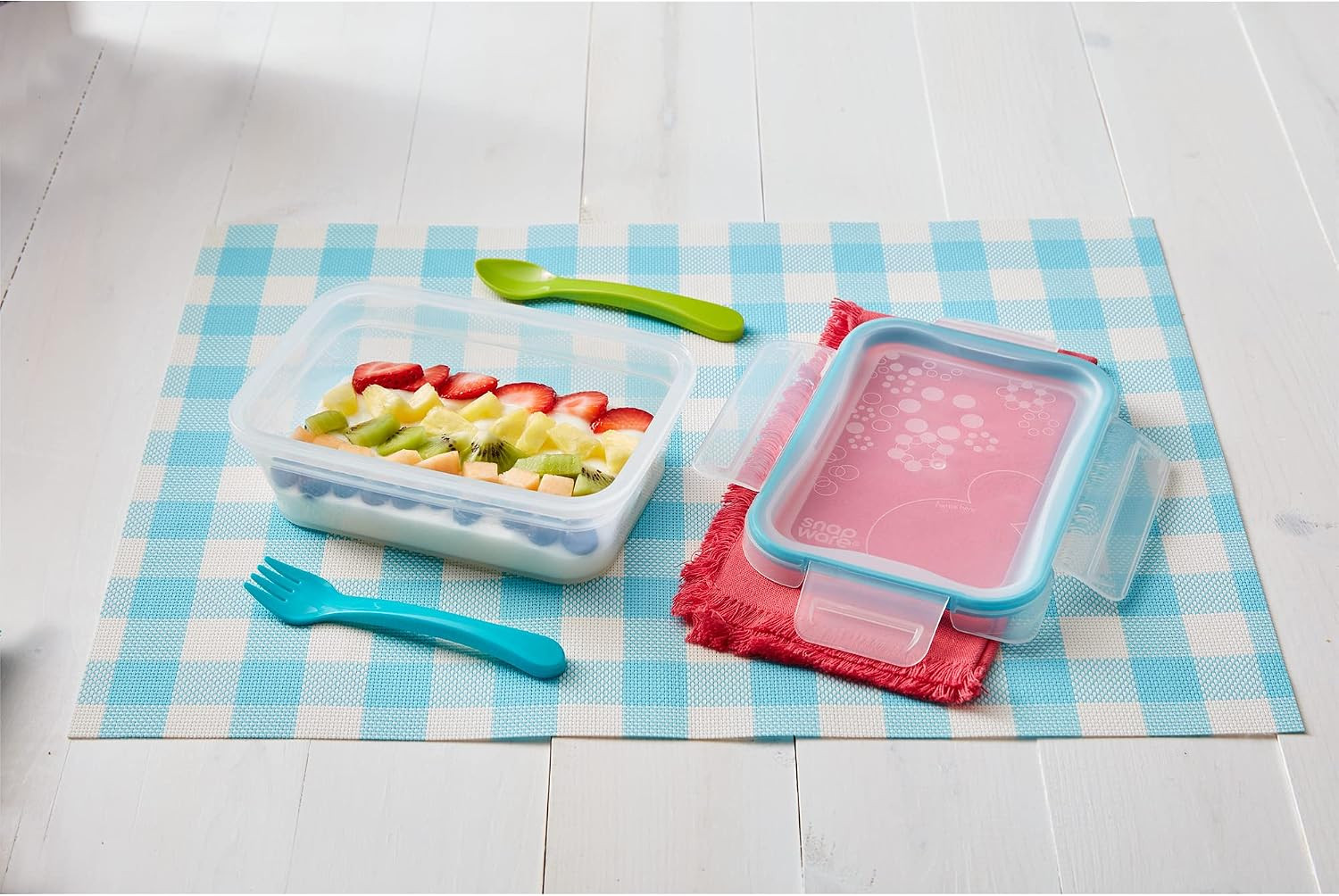 Total Solution 3-Cup Plastic Food Storage Container with Lid, 3-Cup Square Meal