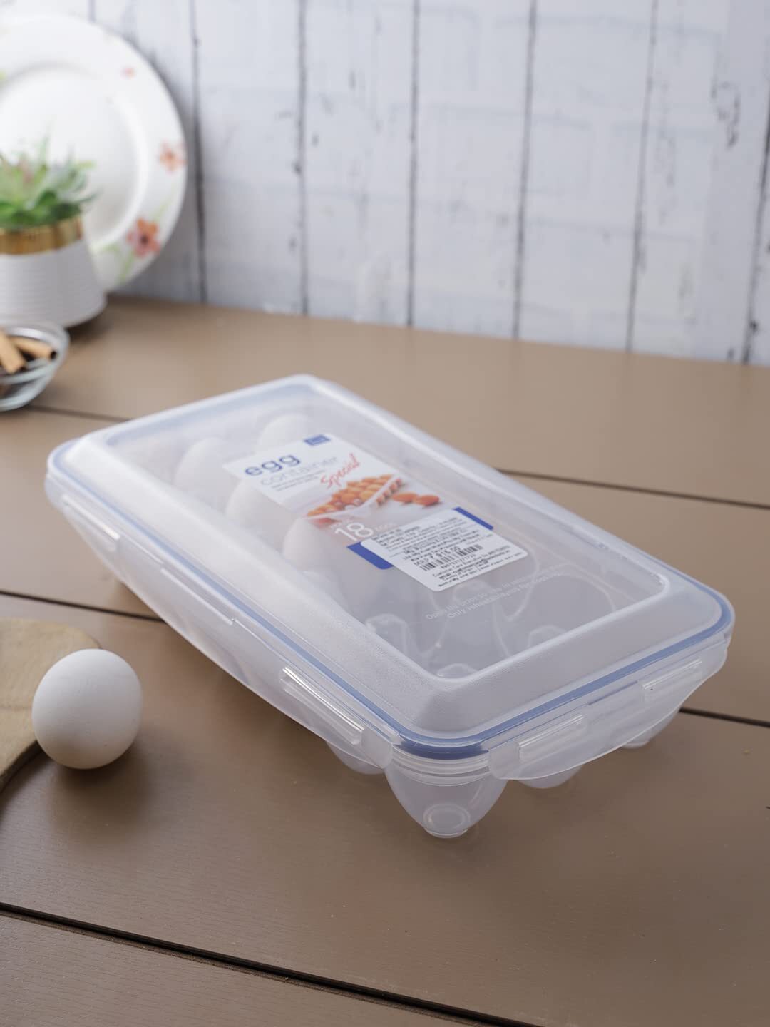 LocknLock Egg Storer with 18 Holes 32 x 17.5 x 32 cm Clear