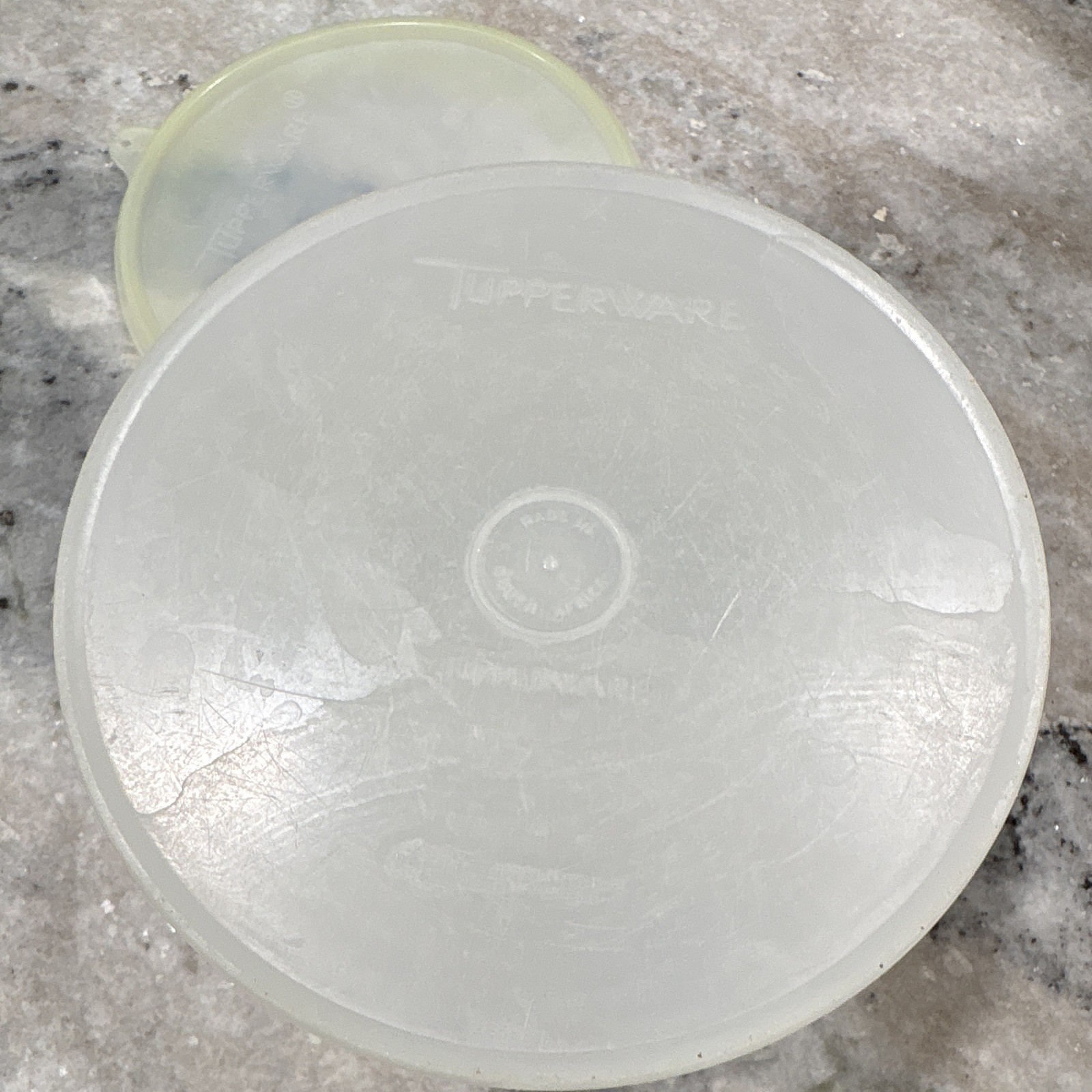 Tupperware Round Plastic Food Storage Container Snap Lid 7 oz White/Clear 2pc