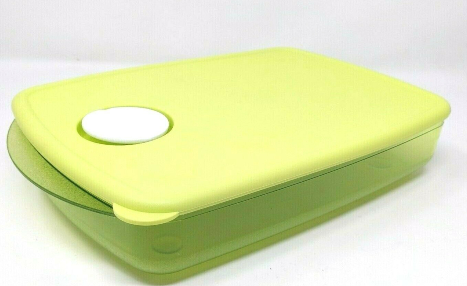 Tupperware Rock N Serve Dish 6 cups Microwave & Freezer Safe Yellow New