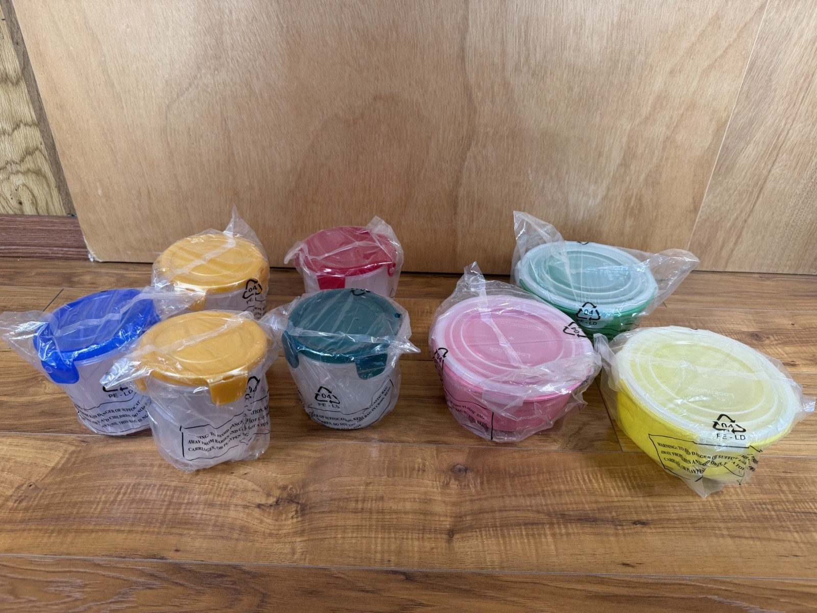 NEW LocknLock Set Of 8 Food Storage Containers Set Mini Talls & Bowls Pink Blue